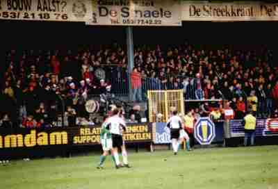 Stehpl&auml;tze mit Blaskapelle