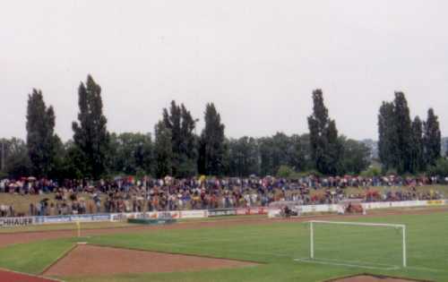 Friedrich-Moebus-Stadion - Gegenseite