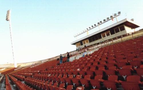 Györi Stadion - Blick ber die Haupttribne