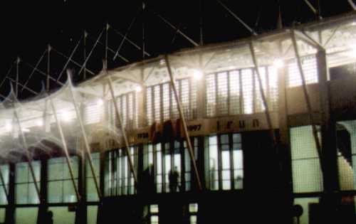 Stadium Gal - Au&szlig;enansicht