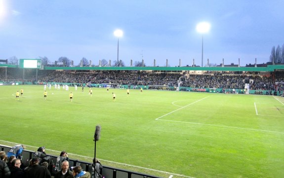 Stadion an der Bremer Brücke
