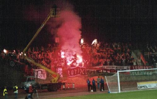Stadion Gornika - Intro Legia-Fans